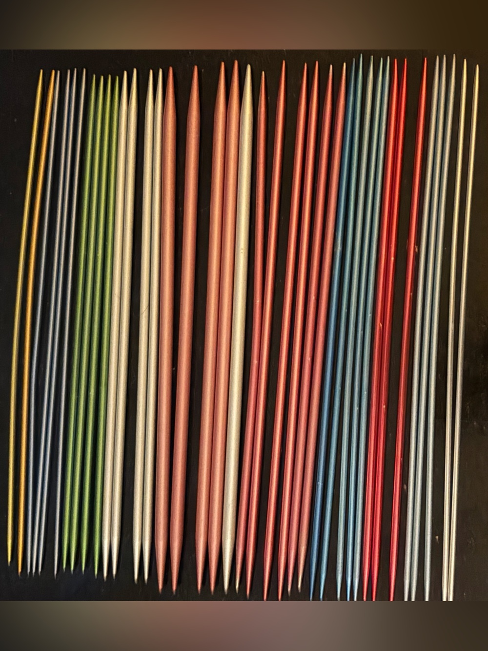 VINTAGE KNITTING NEEDLES 38 COLORFUL DOUBLE POINT
